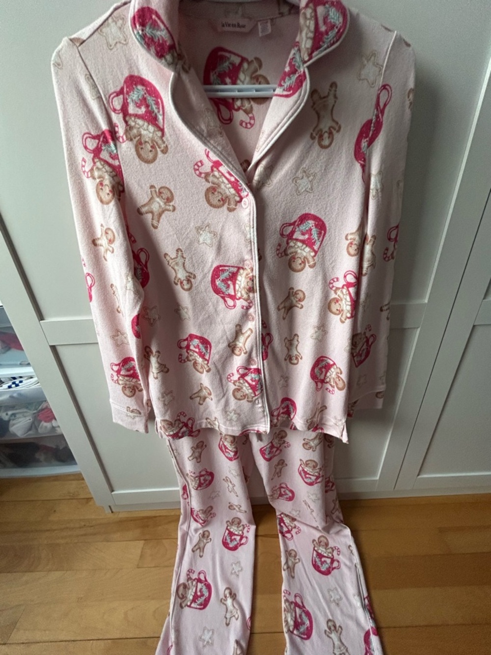 La Vie En Rose Pink Gingerbread Pajama Set